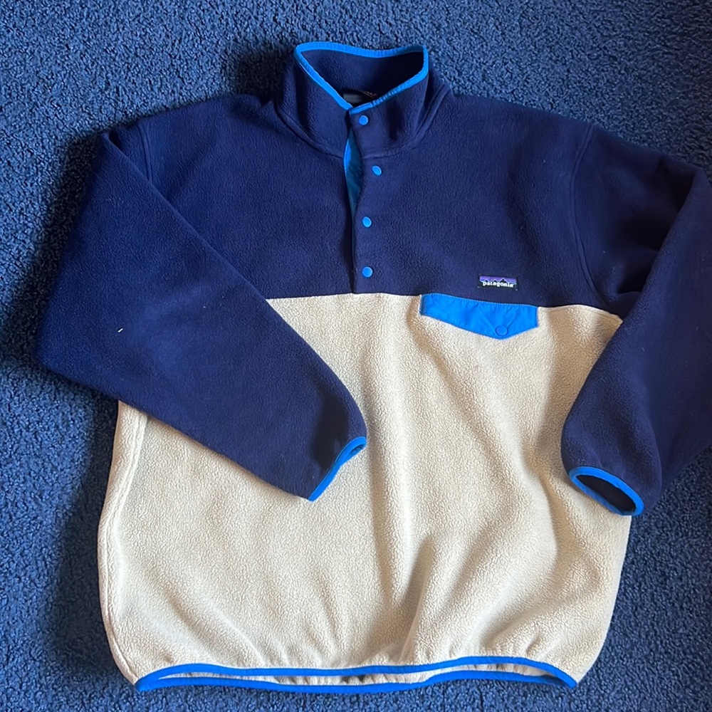 MENS PATAGONIA NAVY AND TAN FLEECE